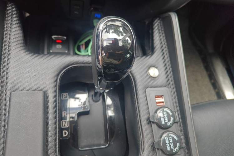 Used Nissan X-Trail 2019 2.0L CVT Smart Connect Comfort Edition 2WD Gear Lever