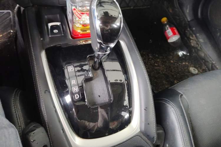 Used Nissan X-Trail 2019 2.0L CVT Smart Connect Comfort Edition 2WD Gear Lever