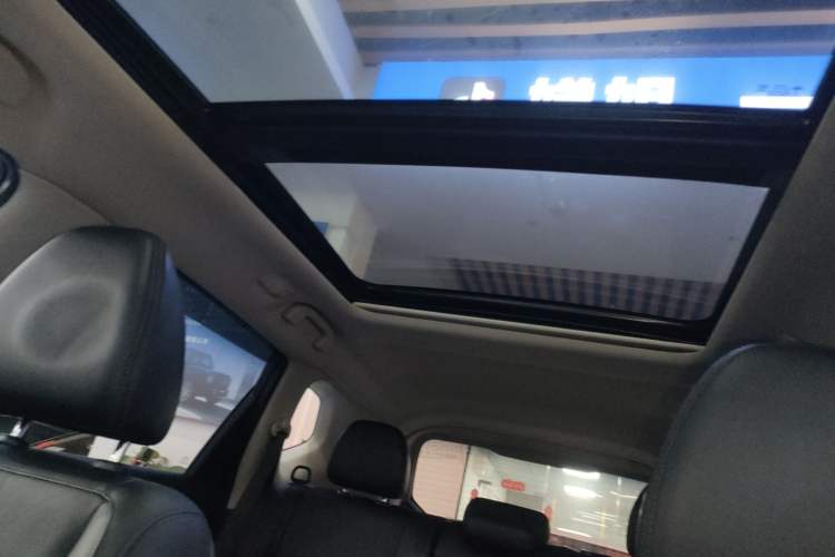 Used Nissan X-Trail 2019 2.0L CVT Smart Connect Comfort Edition 2WD Headliner