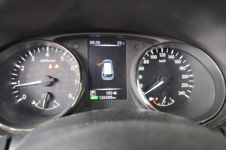 Used Nissan X-Trail 2019 2.0L CVT Smart Connect Comfort Edition 2WD Instrument Cluster