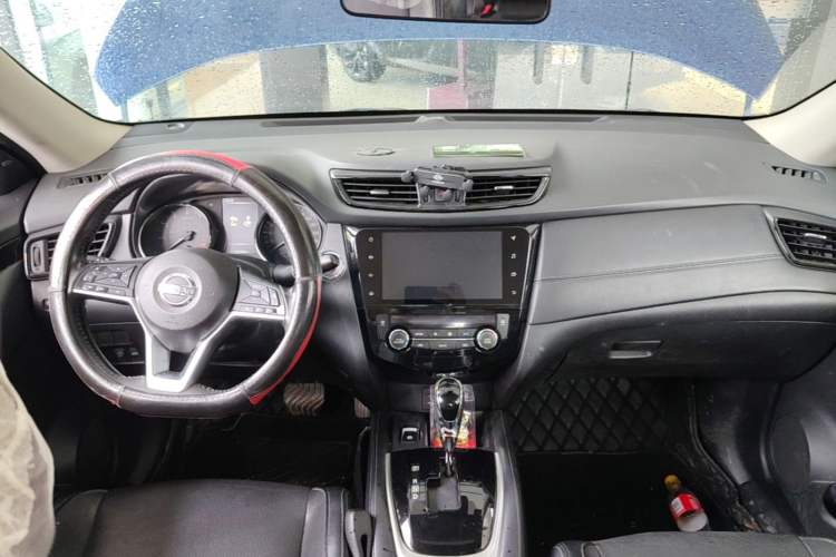 Used Nissan X-Trail 2019 2.0L CVT Smart Connect Comfort Edition 2WD Interior 2