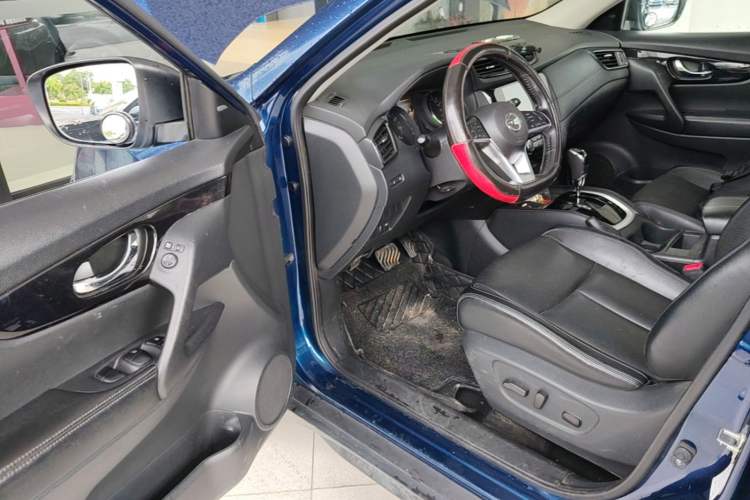 Used Nissan X-Trail 2019 2.0L CVT Smart Connect Comfort Edition 2WD Interior 3