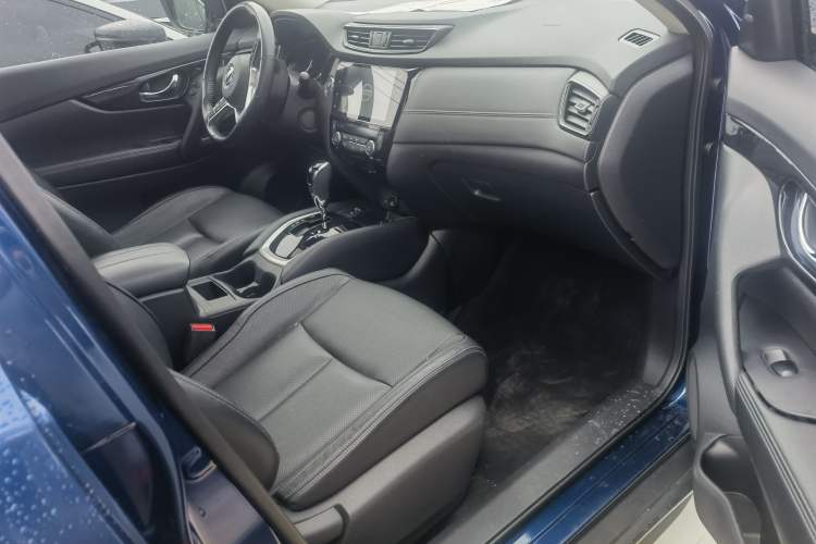 Used Nissan X-Trail 2019 2.0L CVT Smart Connect Comfort Edition 2WD Interior 6
