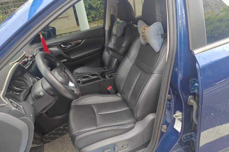 Used Nissan X-Trail 2019 2.0L CVT Smart Connect Comfort Edition 2WD Left Front Seat