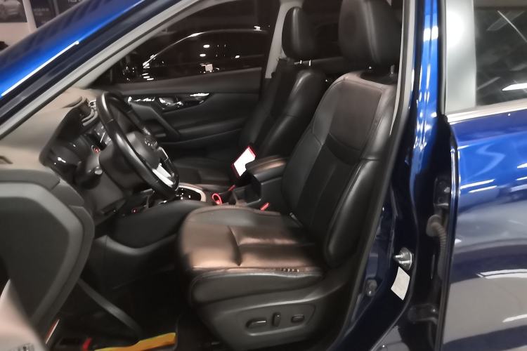 Used Nissan X-Trail 2019 2.0L CVT Smart Connect Comfort Edition 2WD Left Front Seat