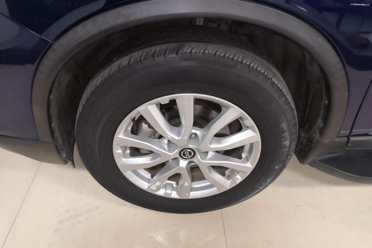 Used Nissan X-Trail 2019 2.0L CVT Smart Connect Comfort Edition 2WD Left Front Wheel Hub