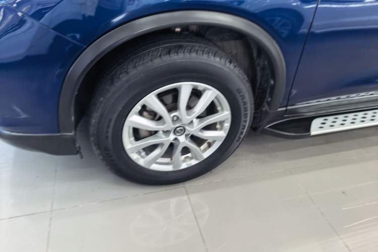 Used Nissan X-Trail 2019 2.0L CVT Smart Connect Comfort Edition 2WD Left Front Wheel Hub