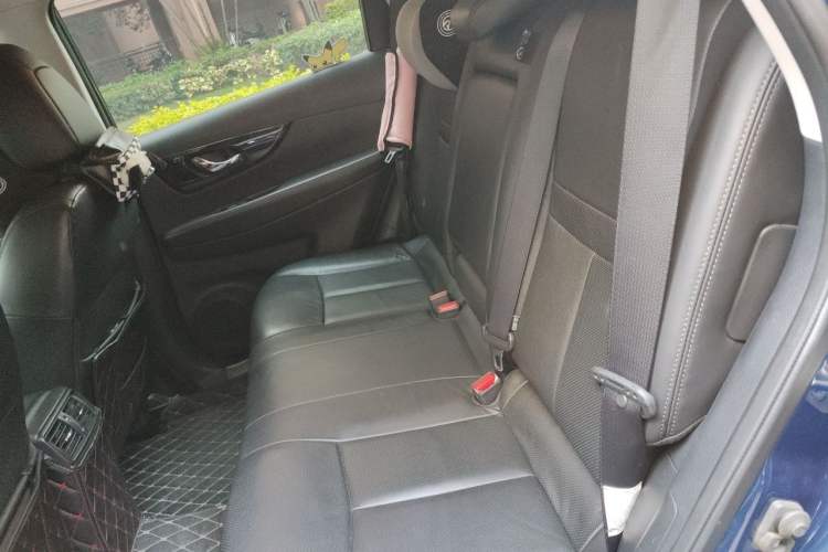 Used Nissan X-Trail 2019 2.0L CVT Smart Connect Comfort Edition 2WD Left Rear Seat