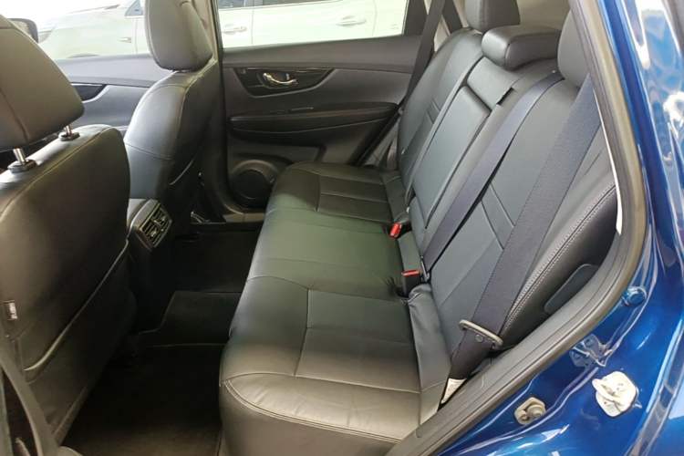Used Nissan X-Trail 2019 2.0L CVT Smart Connect Comfort Edition 2WD Left Rear Seat