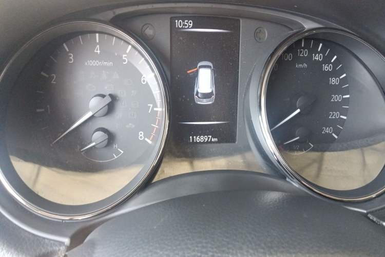 Used Nissan X-Trail 2019 2.0L CVT Smart Connect Comfort Edition 2WD Odometer Close Up