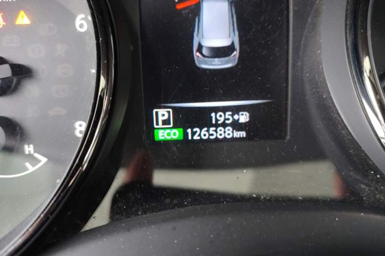 Used Nissan X-Trail 2019 2.0L CVT Smart Connect Comfort Edition 2WD Odometer Close Up