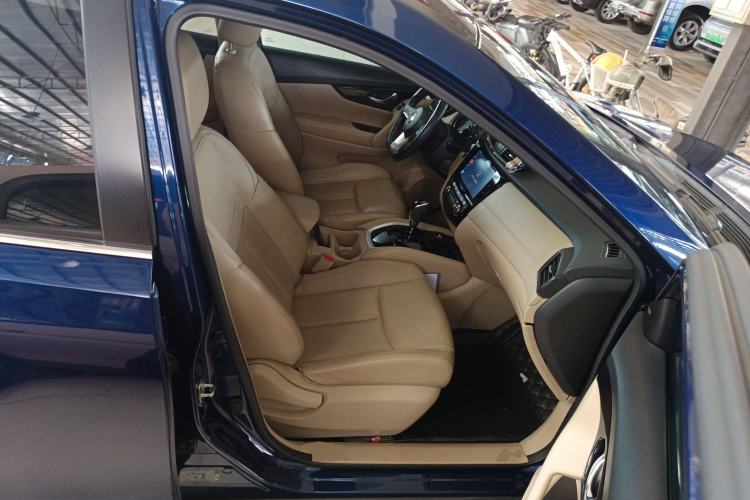 Used Nissan X-Trail 2019 2.0L CVT Smart Connect Comfort Edition 2WD Right Front Seat