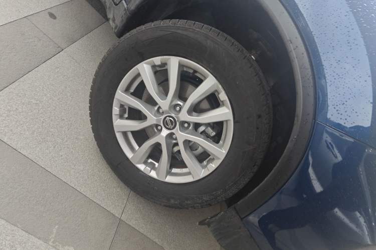 Used Nissan X-Trail 2019 2.0L CVT Smart Connect Comfort Edition 2WD Right Front Wheel Hub