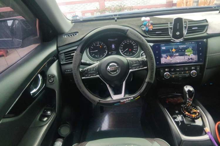 Used Nissan X-Trail 2019 2.0L CVT Smart Connect Comfort Edition 2WD Steering Wheel