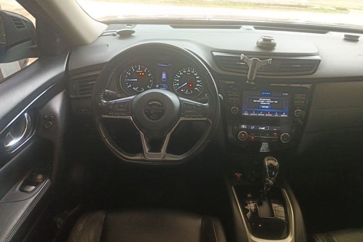 Used Nissan X-Trail 2019 2.0L CVT Comfort Edition 2WD Steering Wheel