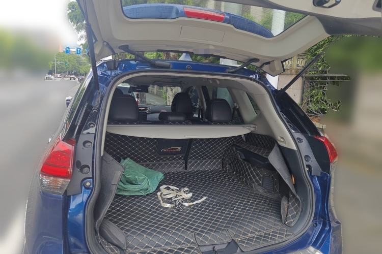Used Nissan X-Trail 2019 2.0L CVT Smart Connect Comfort Edition 2WD Trunk