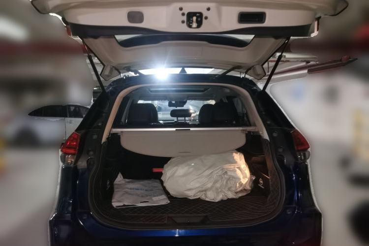 Used Nissan X-Trail 2019 2.0L CVT Smart Connect Comfort Edition 2WD Trunk