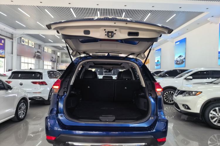 Used Nissan X-Trail 2019 2.0L CVT Smart Connect Comfort Edition 2WD Trunk
