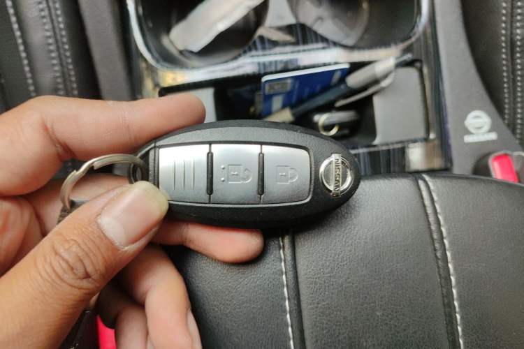 Used Nissan X-Trail 2019 2.0L CVT Smart Connect Comfort Edition 2WD Vehicle Key