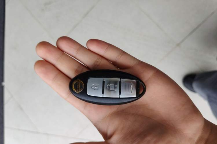 Used Nissan X-Trail 2019 2.0L CVT Smart Connect Comfort Edition 2WD Vehicle Key