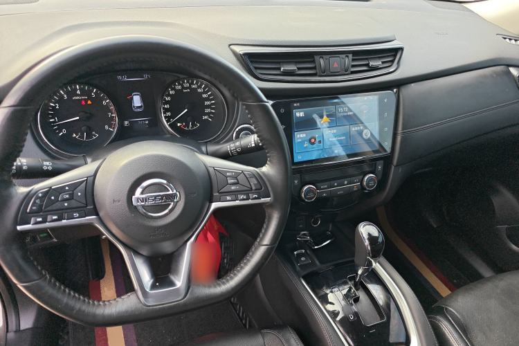 Used Nissan X-Trail 2019 2.0L CVT Smart Connect Comfort Edition 2WD Center Console