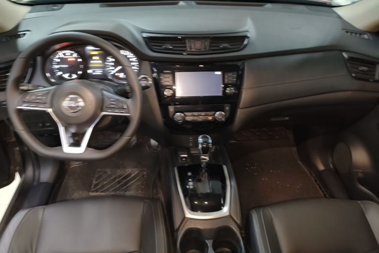 Used Nissan X-Trail 2019 2.0L CVT Comfort Edition 2WD Center Console