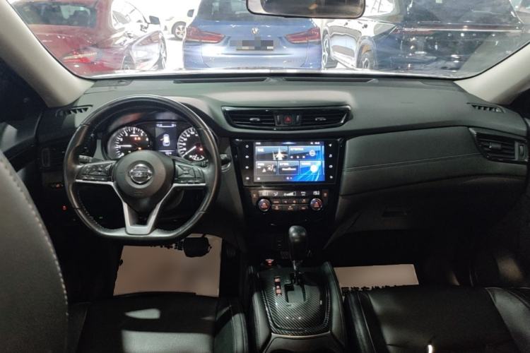 Used Nissan X-Trail 2019 2.0L CVT SmartConnect 7-Seater Comfort Edition 2WD Center Console