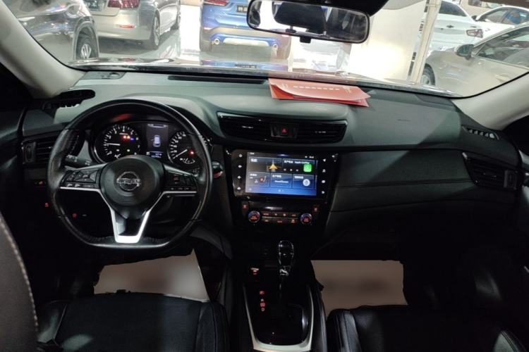 Used Nissan X-Trail 2019 2.0L CVT Smart Connect Comfort Edition 2WD Center Console