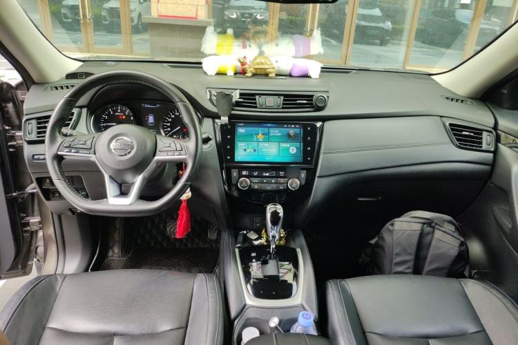 Used Nissan X-Trail 2019 2.0L CVT Smart Connect Comfort Edition 2WD Center Console