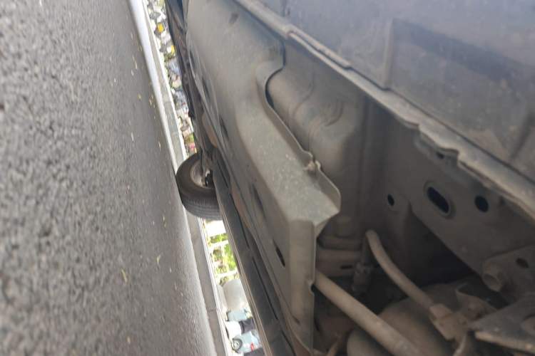 Used Nissan X-Trail 2019 2.0L CVT Smart Connect Comfort Edition 2WD Chassis Rear Left