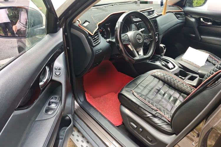 Used Nissan X-Trail 2019 2.0L CVT Smart Connect Comfort Edition 2WD Driver Seat
