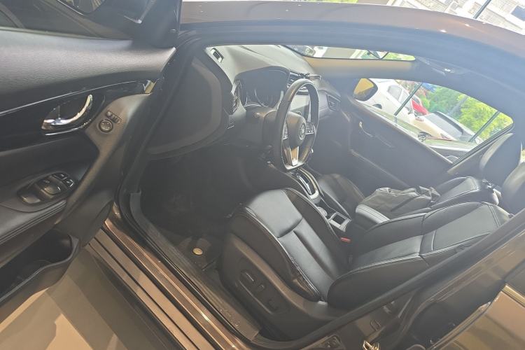 Used Nissan X-Trail 2019 2.0L CVT Smart Connect Comfort Edition 2WD Driver Seat