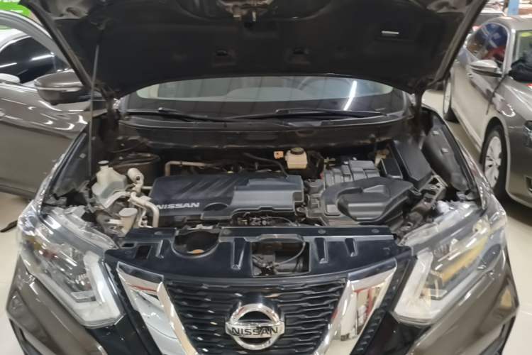 Used Nissan X-Trail 2019 2.0L CVT Comfort Edition 2WD Engine Bay