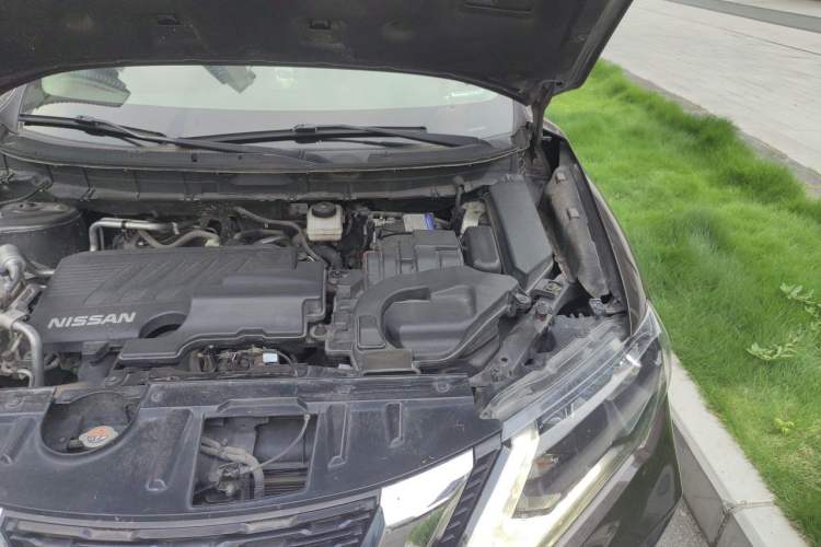 Used Nissan X-Trail 2019 2.0L CVT Comfort Edition 2WD Engine Bay Left