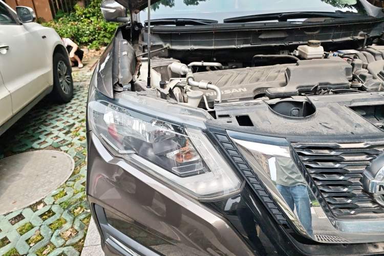 Used Nissan X-Trail 2019 2.0L CVT Smart Connect Comfort Edition 2WD Engine Bay Right