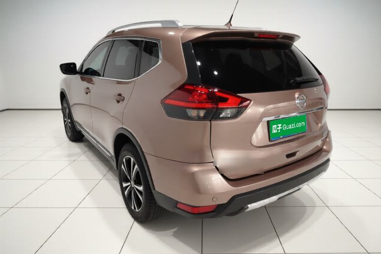 Used Nissan X-Trail 2019 2.5L CVT Smart Connect Luxury Edition 4WD Exterior 2