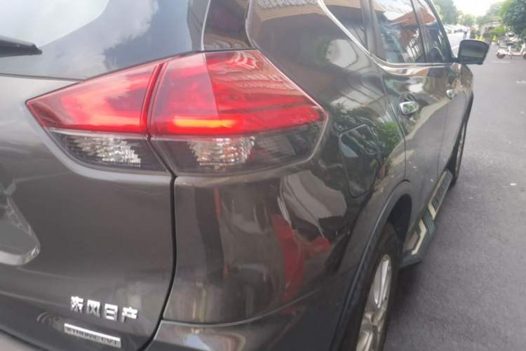 Used Nissan X-Trail 2019 2.0L CVT Smart Connect Comfort Edition 2WD Exterior 3