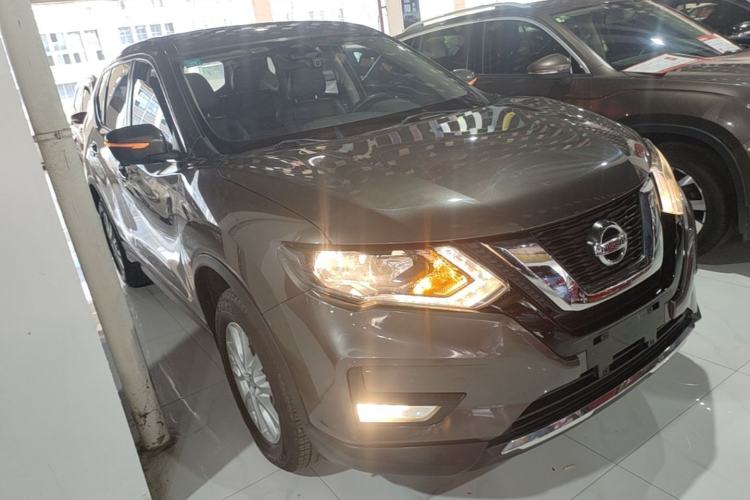 Used Nissan X-Trail 2019 2.0L CVT SmartConnect 7-Seater Comfort Edition 2WD Front Right 45 Deg