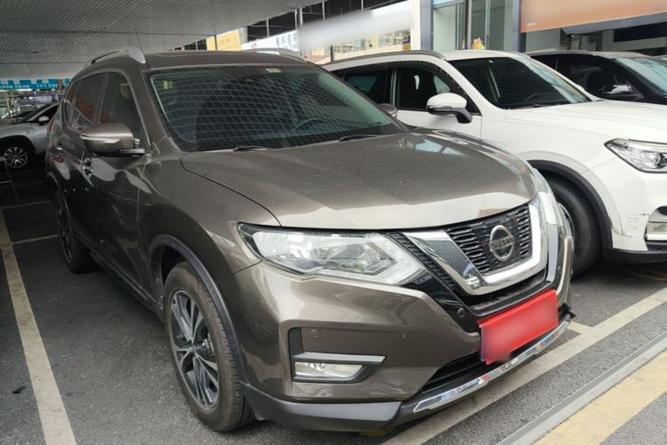 Used Nissan X-Trail 2019 2.5L CVT Smart Connect Luxury Edition 4WD Front Right 45 Deg
