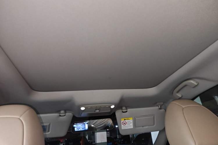Used Nissan X-Trail 2019 2.0L CVT Smart Connect Comfort Edition 2WD Headliner