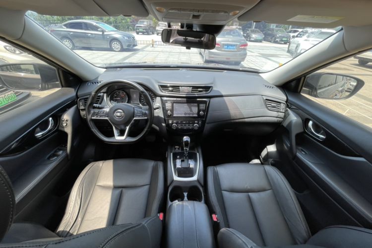 Used Nissan X-Trail 2019 2.0L CVT Comfort Edition 2WD Interior 1