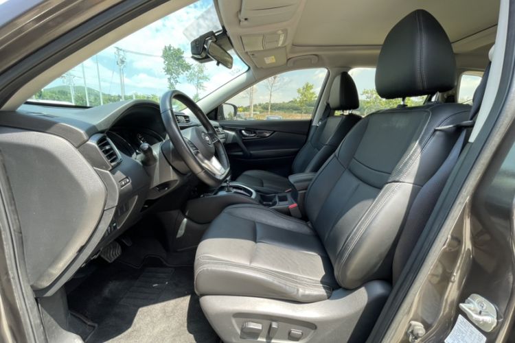Used Nissan X-Trail 2019 2.0L CVT Comfort Edition 2WD Interior 2