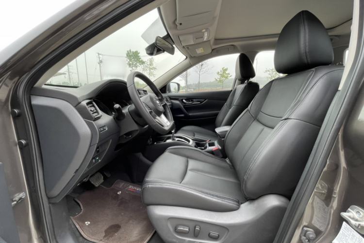 Used Nissan X-Trail 2019 2.0L CVT Smart Connect Comfort Edition 2WD Interior 2