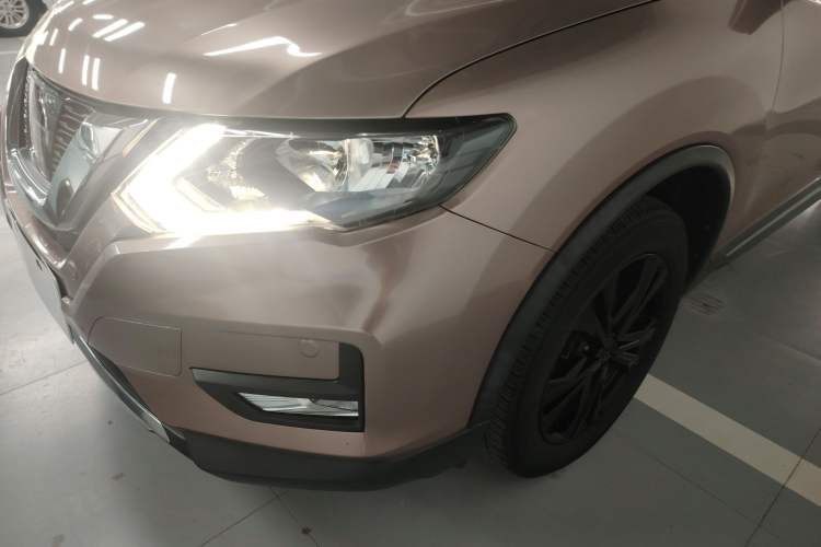 Used Nissan X-Trail 2019 2.5L CVT Smart Connect Luxury Edition 4WD Left Front Headlight