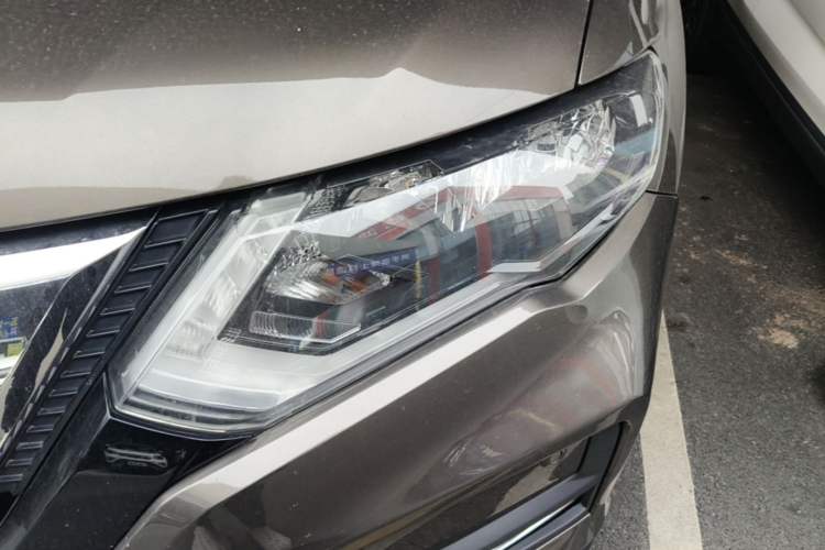 Used Nissan X-Trail 2019 2.5L CVT Smart Connect Luxury Edition 4WD Left Front Headlight