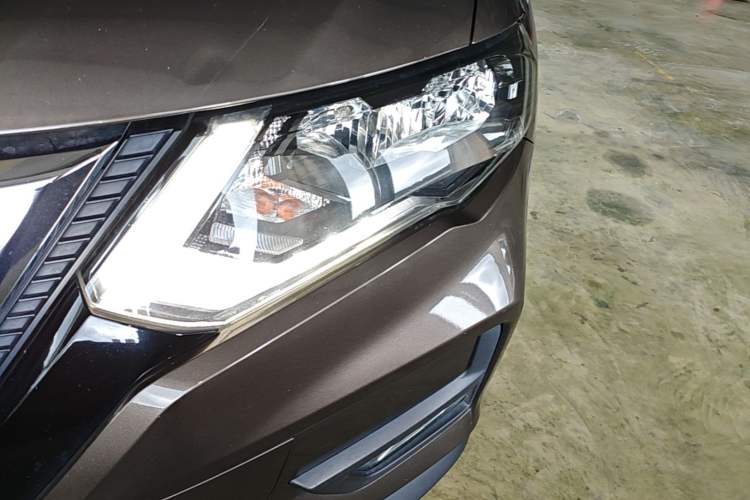 Used Nissan X-Trail 2019 2.0L CVT Smart Connect Comfort Edition 2WD Left Front Headlight