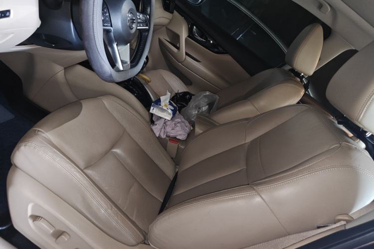 Used Nissan X-Trail 2019 2.0L CVT Smart Connect Comfort Edition 2WD Left Front Seat