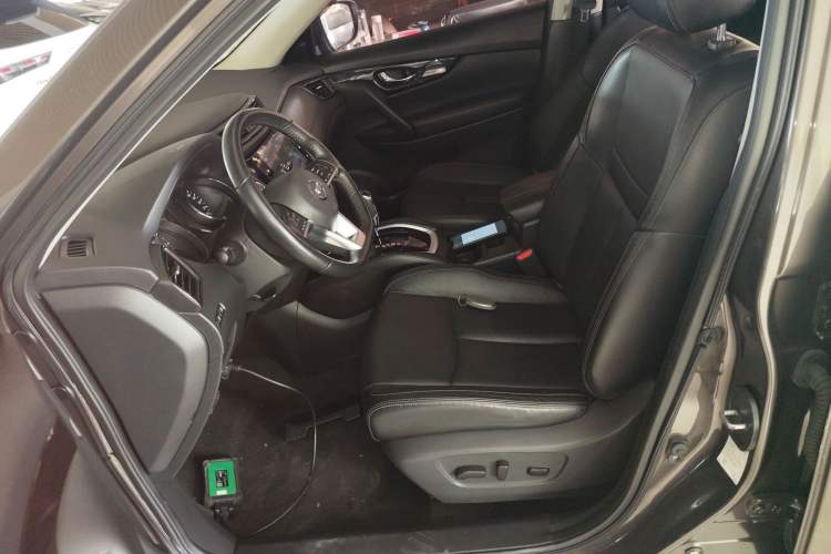 Used Nissan X-Trail 2019 2.0L CVT Smart Connect Comfort Edition 2WD Left Front Seat