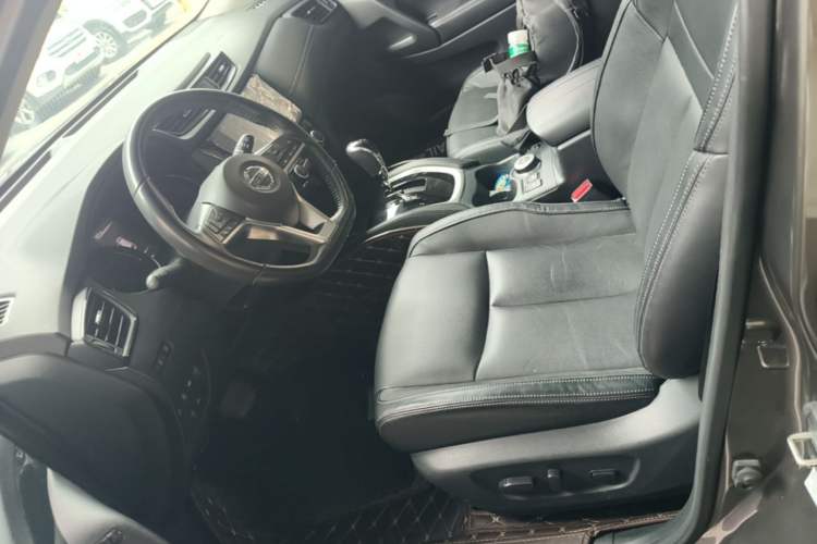 Used Nissan X-Trail 2019 2.5L CVT Smart Connect Luxury Edition 4WD Left Front Seat