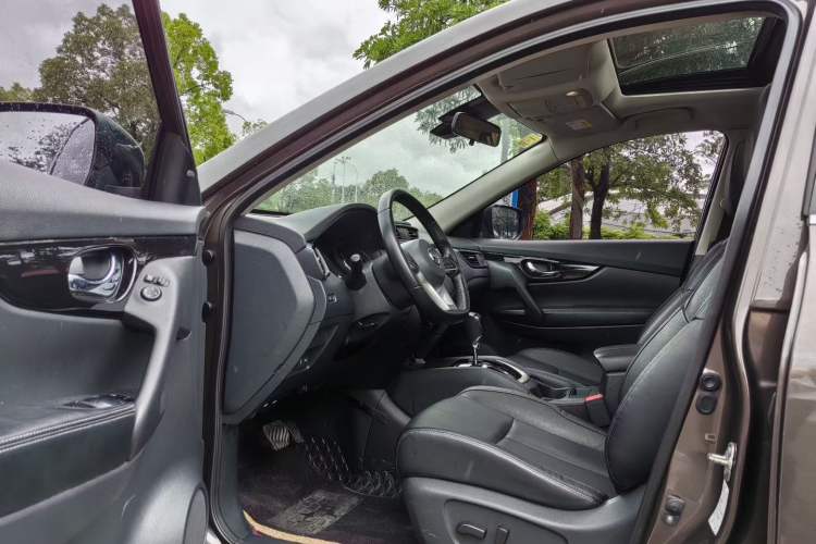 Used Nissan X-Trail 2019 2.0L CVT Smart Connect Comfort Edition 2WD Left Front Seat